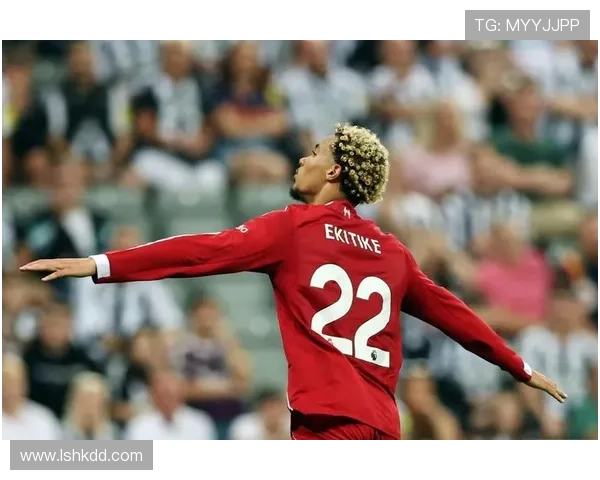 埃基蒂克为适应英超强度 增加健身房训练时间超德国时期